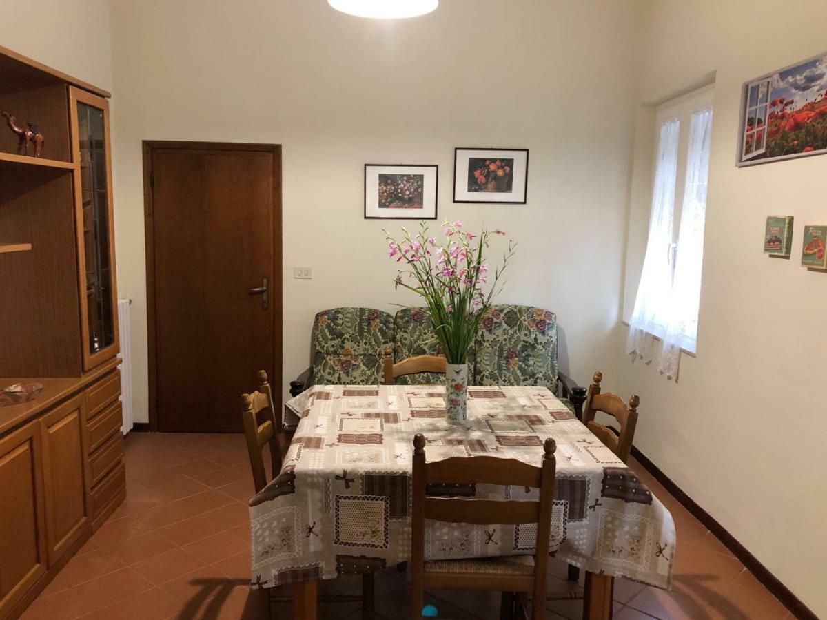 Casa Vacanza Ilia Pescia Exterior foto