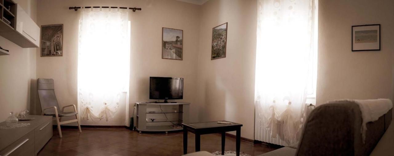 Casa Vacanza Ilia Pescia Exterior foto