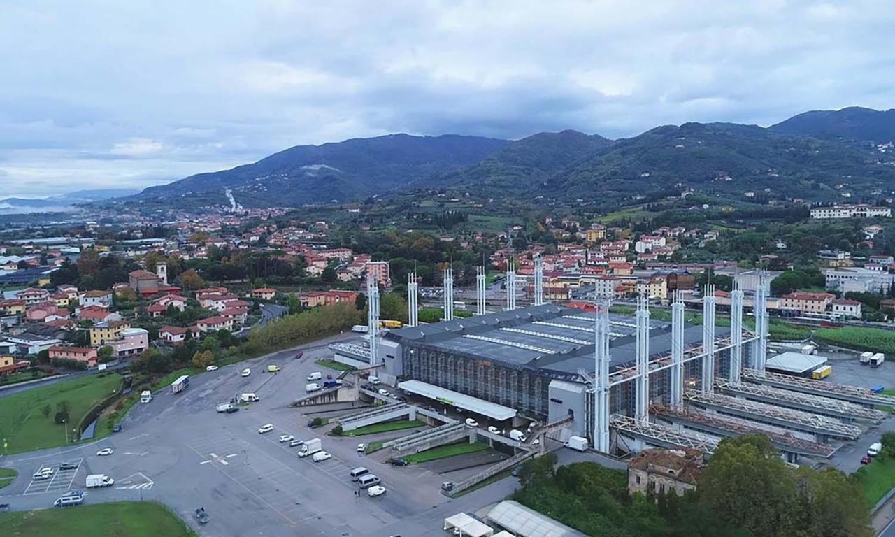 Casa Vacanza Ilia Pescia Exterior foto